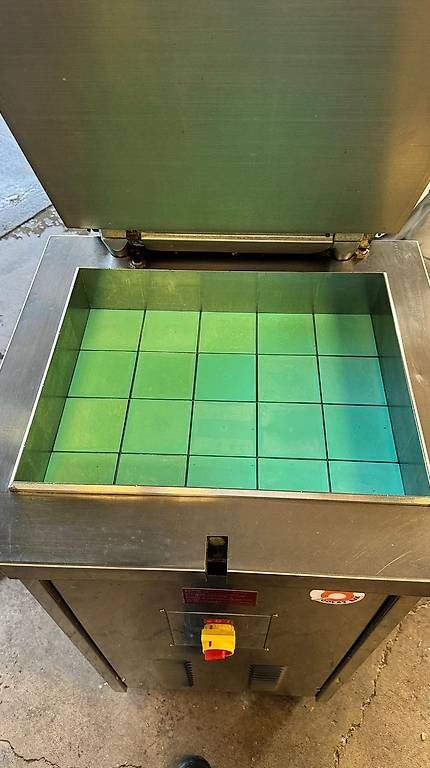 Tutte le macchine: Teigteilmaschine NV 20 – Usato da Brugg AG venduto da lali88 4