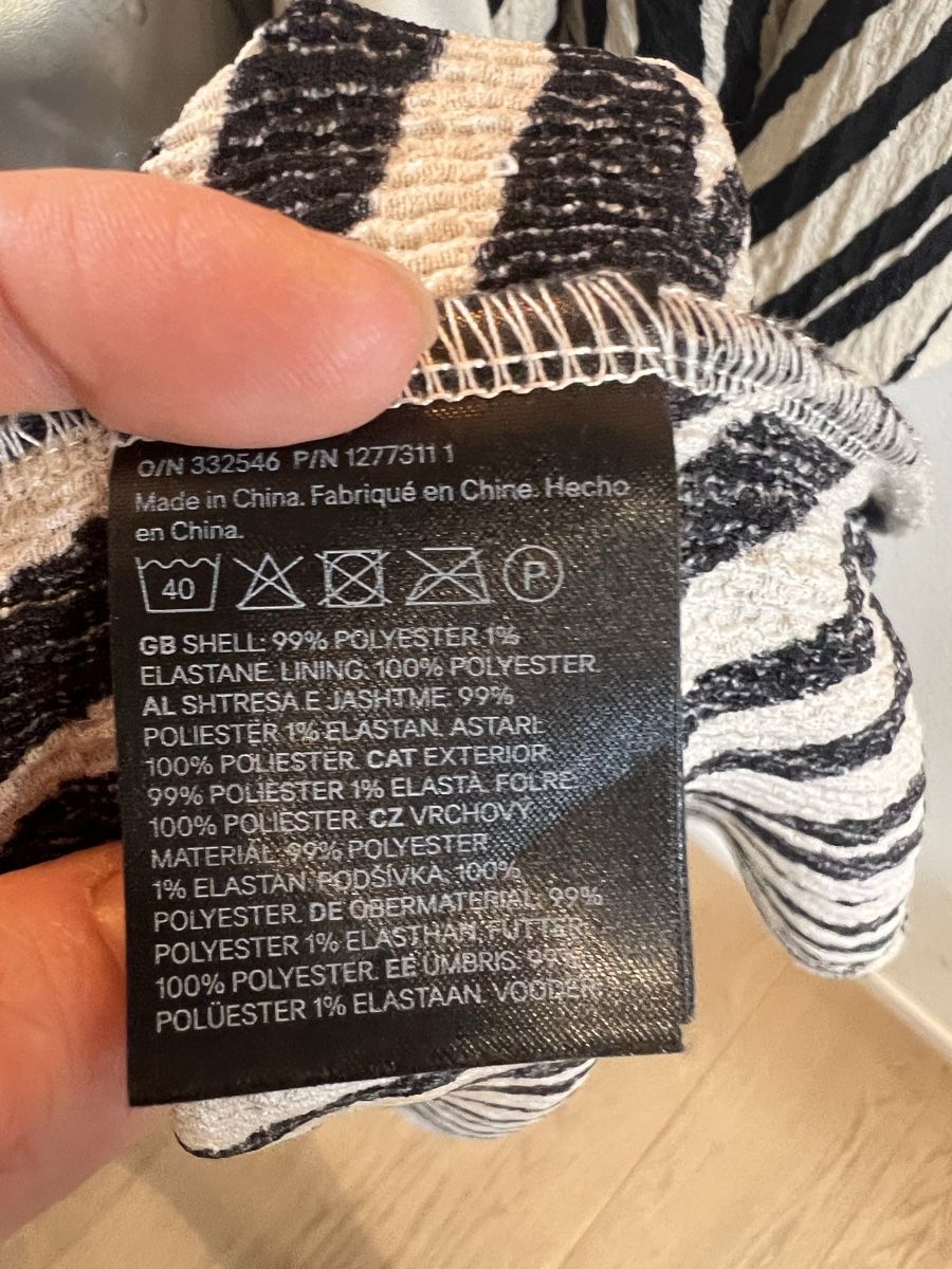 H&M Vestiti: H&M Mama Kleid, Gr. M, Wickelkleid – Usato da Murten venduto da Rebelle_en_Style 3