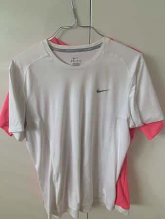 Adidas And Nike Trikot, Large 