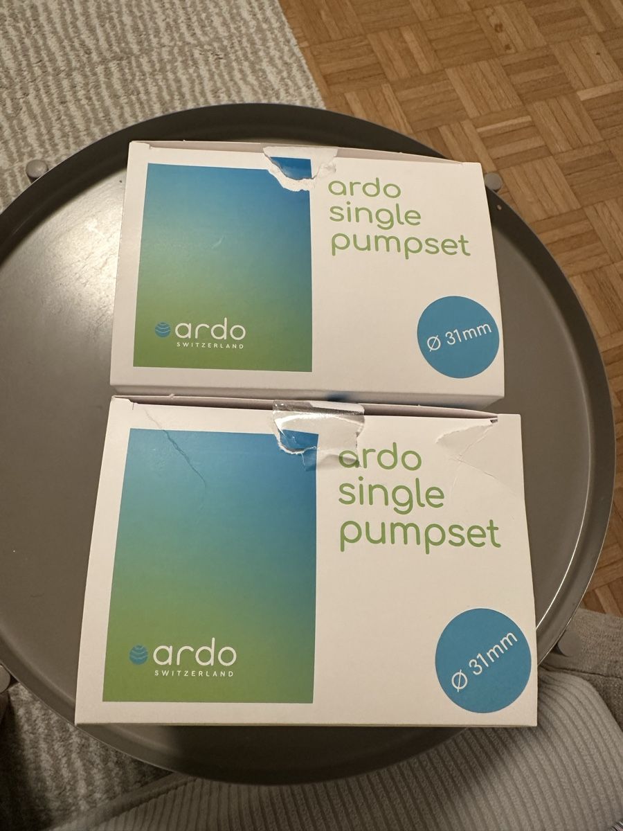 Ardo Accessori per l’allattamento: ARDO Breast Pump Set - Excellent Condition! – Usato da Zollikerberg venduto da sha_r9g6 1