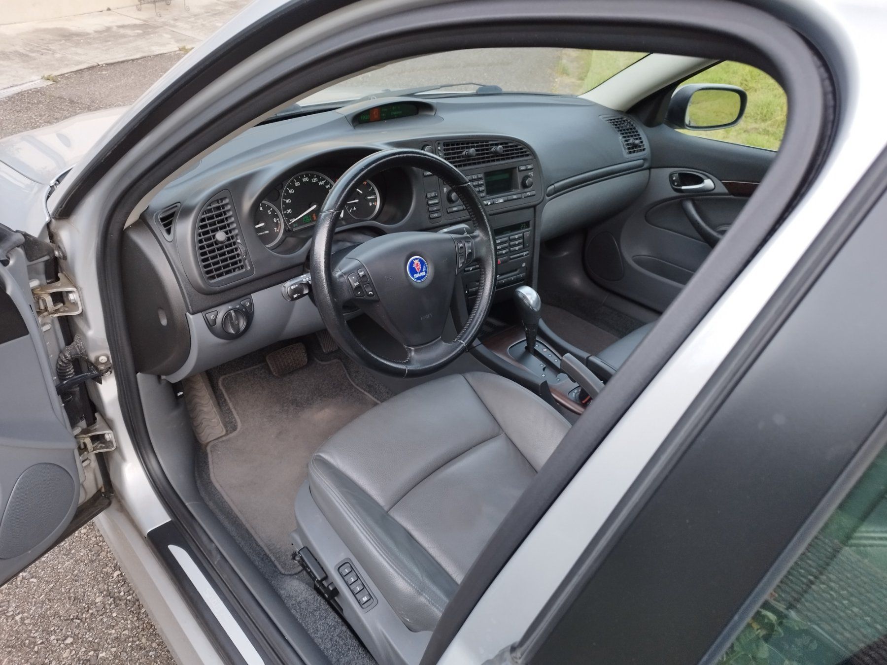 Saab Automobili: SAAB 9-3 2.0t mit Schiebedach ab MFK! – Usato da Brislach venduto da SAAB_11 3