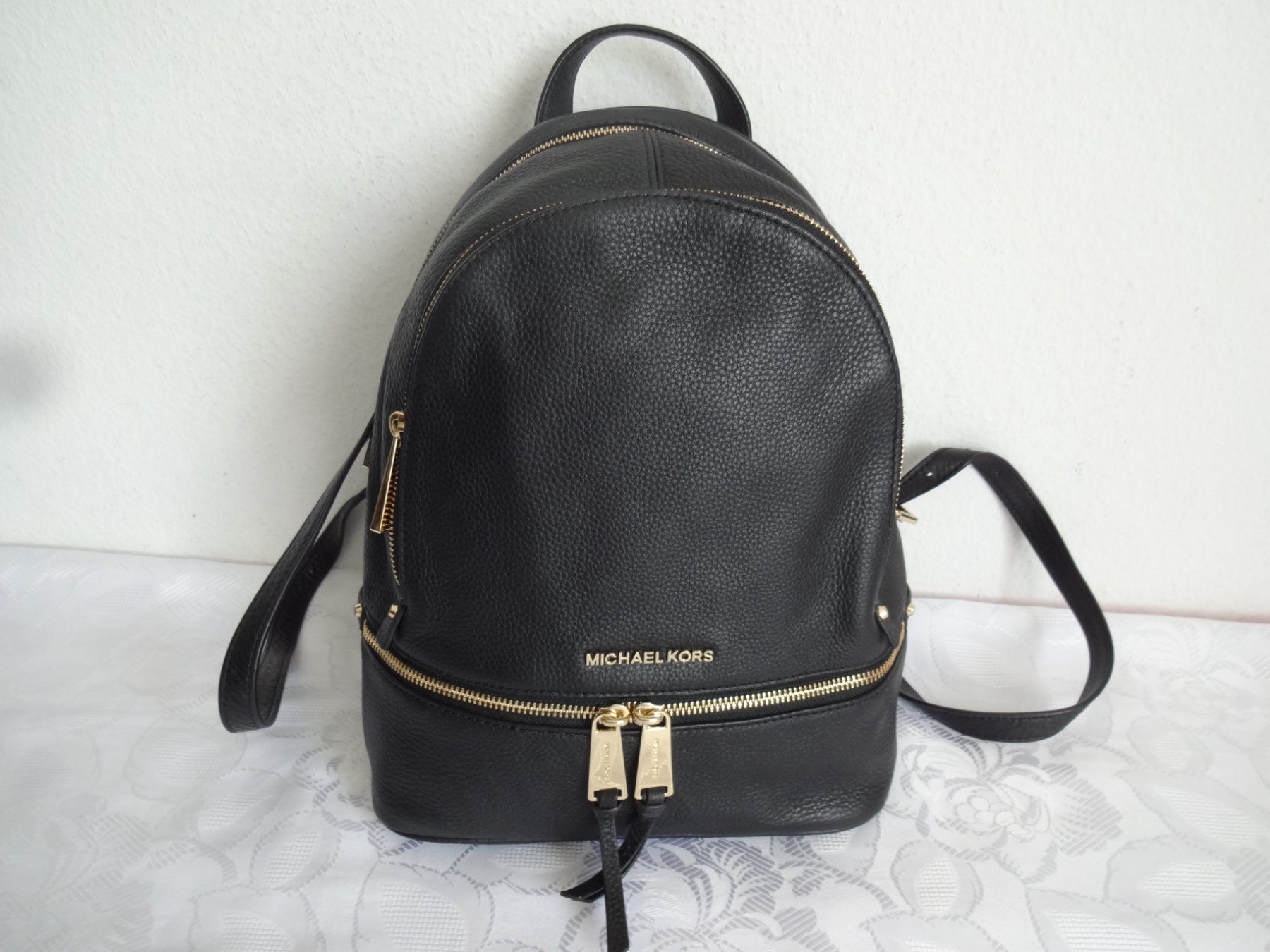 Michael Kors Zaini: Orig. " MICHAEL KORS " Leder Schwarzes – Usato da Frauenfeld venduto da rey06