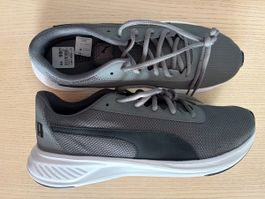 PUMA Herren Sneaker Gr. 44 – neu/ungetragen – grau