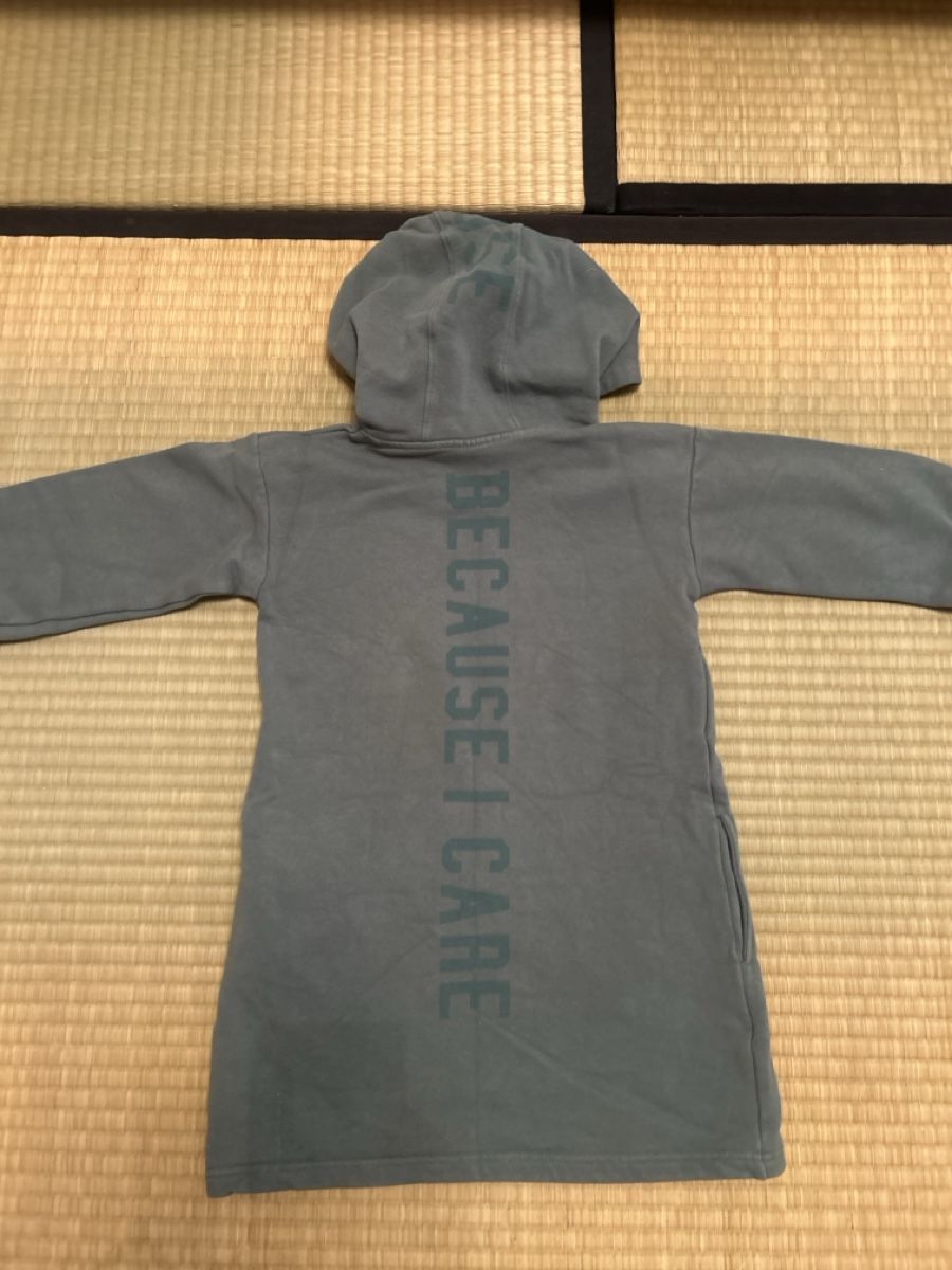 Vestiti & Gonne: Tolles Kleid/ Hoodie 122 – Usato da Uetikon am See venduto da barceloneta 3