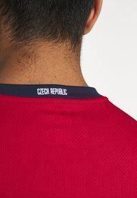 Puma Maillots de corps & Pantalons: Fussball Trikot Nationalteam Tschechien - Czech Republic – Neuf (Voir description) à Niederbipp par schnaepplifan 4