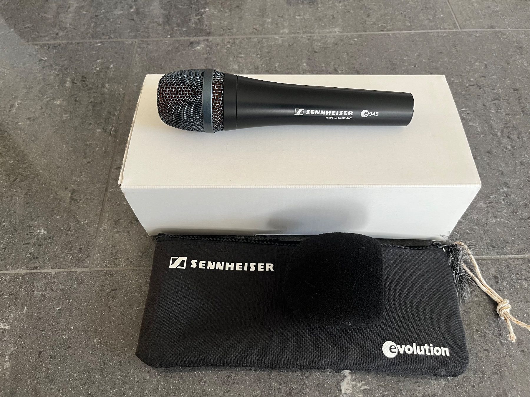 Sennheiser Mikrofone: PROFI-Mikrofon Sennheiser e945 mit massivem Ständer – Gebraucht aus Eggenwil von Therealsigi 1