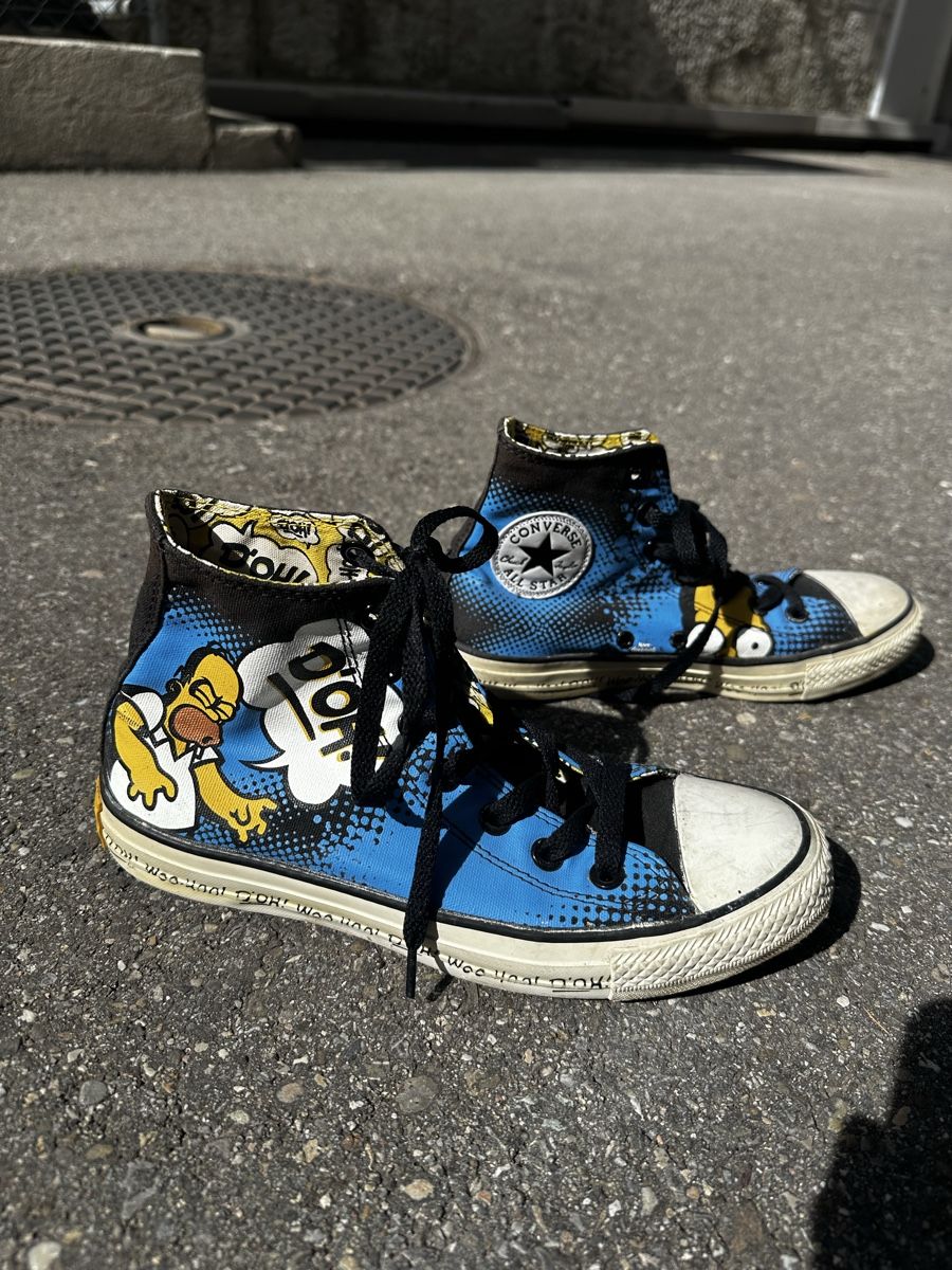 Converse Scarpe da uomo: Converse Simpsons Schuhe Grösse 37.5 gebraucht – Usato da Solothurn venduto da tab_8zc7 1