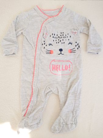 Leichter Baby Girl Strampler Gr. 56 Newborn