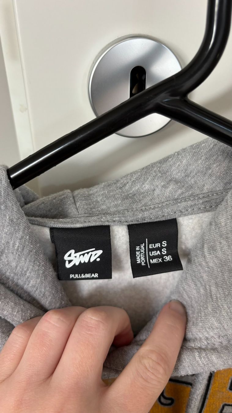 Pull&Bear Maglioni & Felpe: Grauer Pull&Bear Hoodie ohne Arme – Nuovo (secondo la descrizione) da Biel/Bienne venduto da jac_pw5y 1