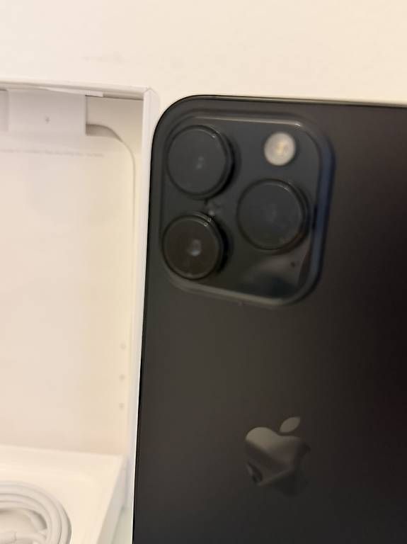Telefoni cellulari / Smartphones: Iphone 14 Pro Max 128 GB schwarz  – Usato da Aarau venduto da Nardo123 4
