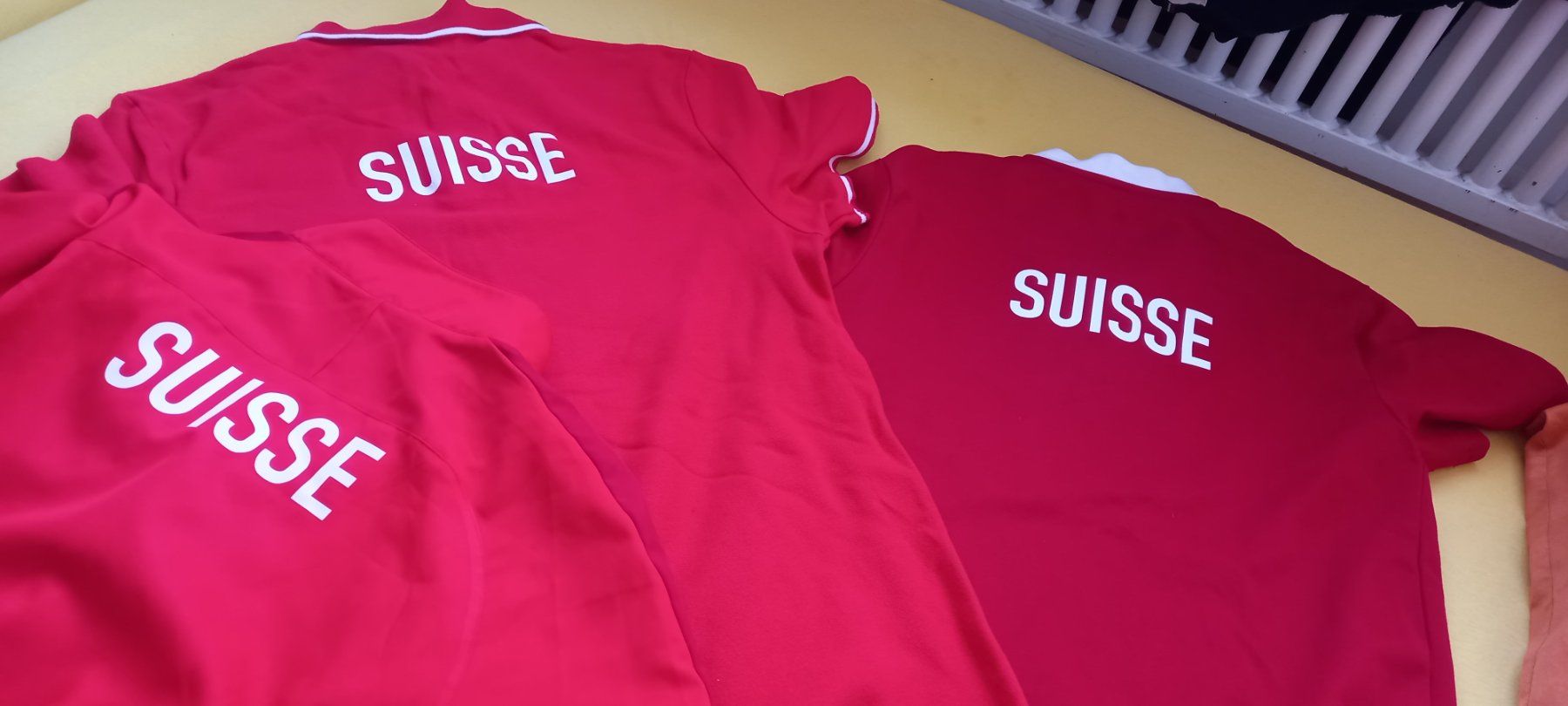 Nike Lotti di vestiti: Nike ,Adidas   M   Unisex – Usato da regensdorf venduto da nacobra