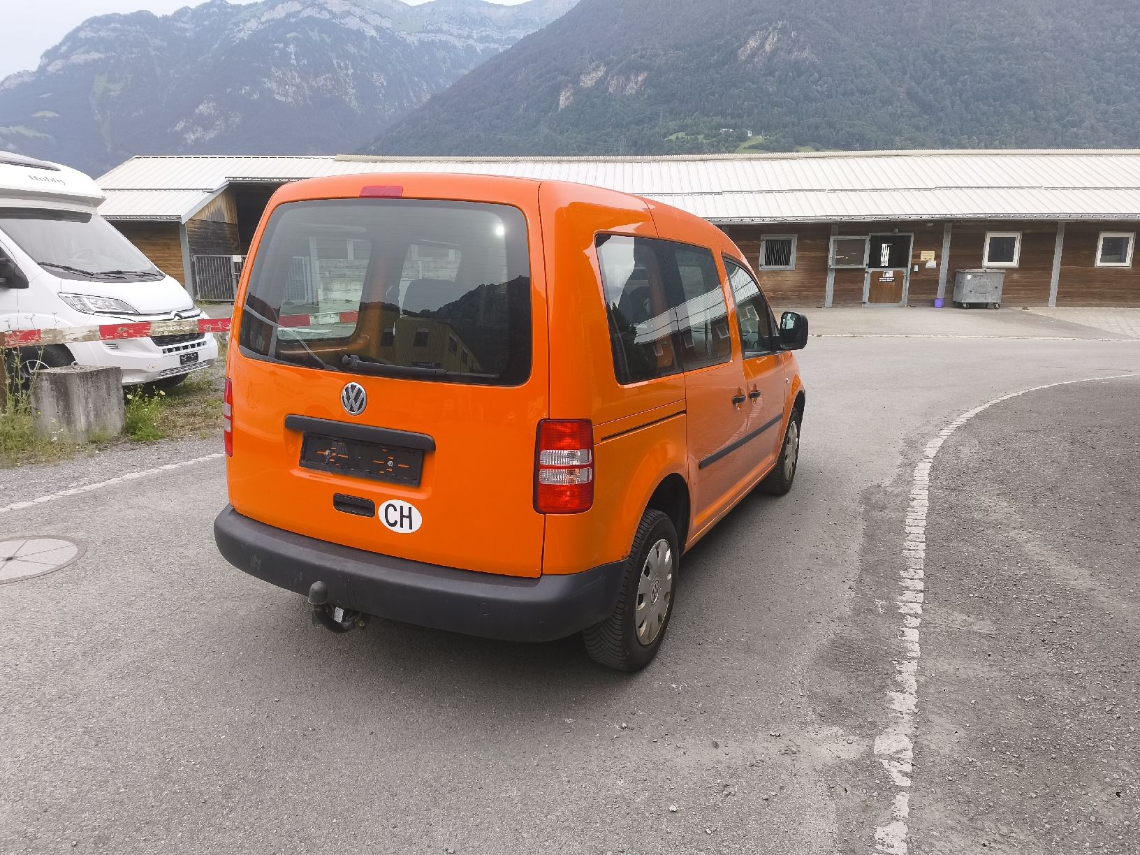 Autos: VW Caddy 4motion  – Gebraucht aus Seedorf UR von xaveri123 2