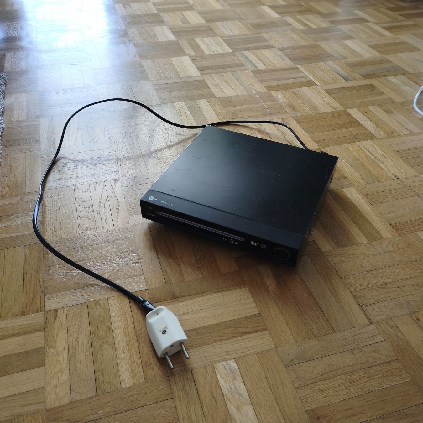 Systèmes audio & multimédias: DVD Player – D'occasion à Spreitenbach par Redseller