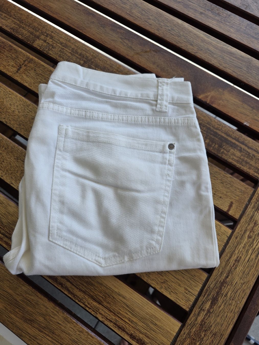 H&M Hosen: Weisse Hose H&M 32/34 – Gebraucht aus Zürich von ceviname