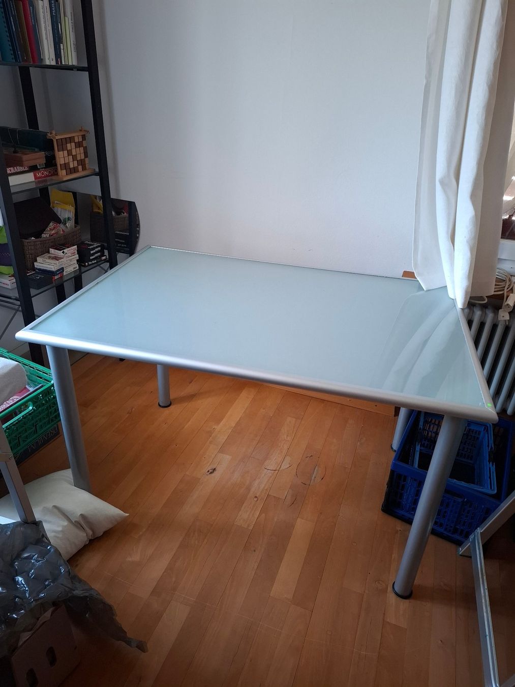 Tische: Tisch – Gebraucht aus Rutschwil von ukr_82tp