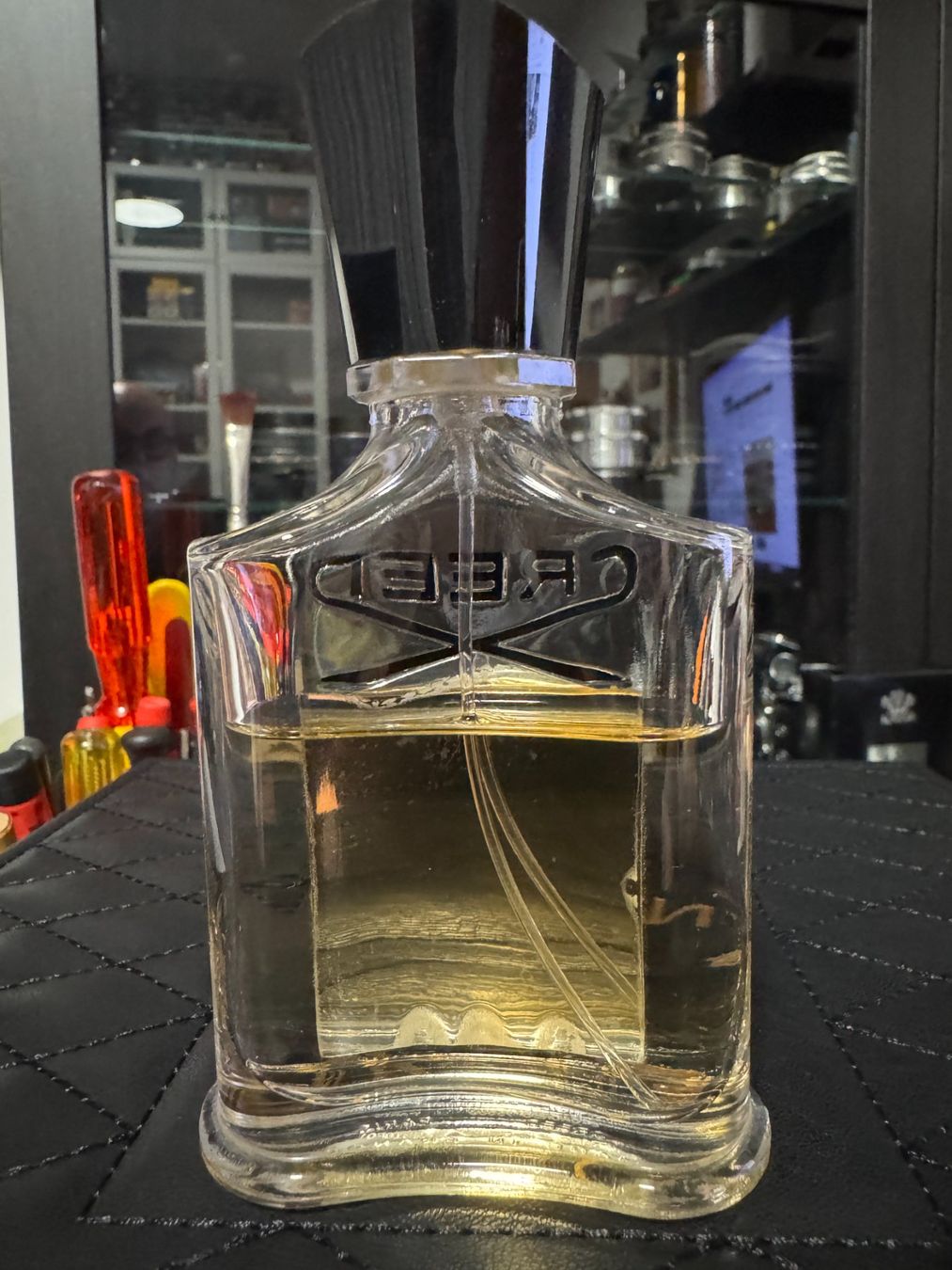Creed Parfums & Eau de Toilette: Creed Royal Oud Eau de Parfum 50ml – D'occasion à Viganello par NicodemusRoger 3