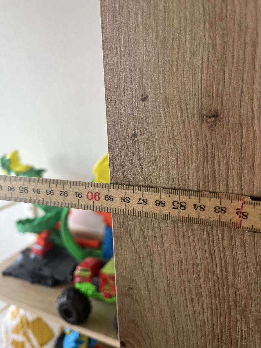 Pfister Armoires: Kleiderschrank mit Holzoptik – D'occasion à Rickenbach LU par Gigaxo 3