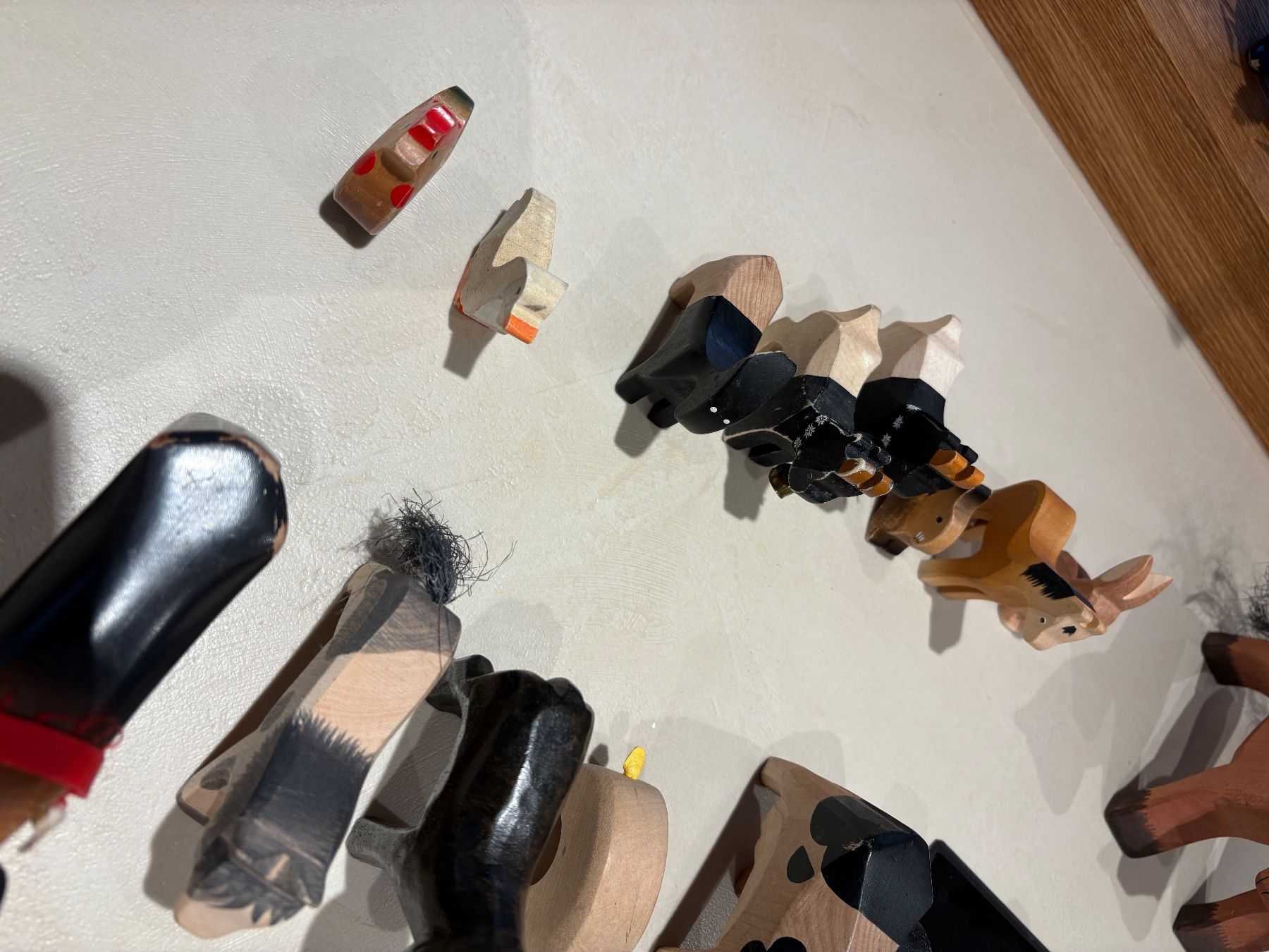 Trauffer Spielzeuge: Holzstall mit viele Tiere – Gebraucht aus Bad Ragaz von isa_r2x2 8