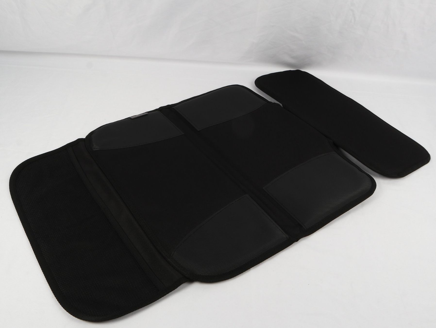 Accessori per altri veicoli: OSANN Autositz Schutzunterlage Mini – Nuovo (secondo la descrizione) da Steinen venduto da Restwert_Steinen 8