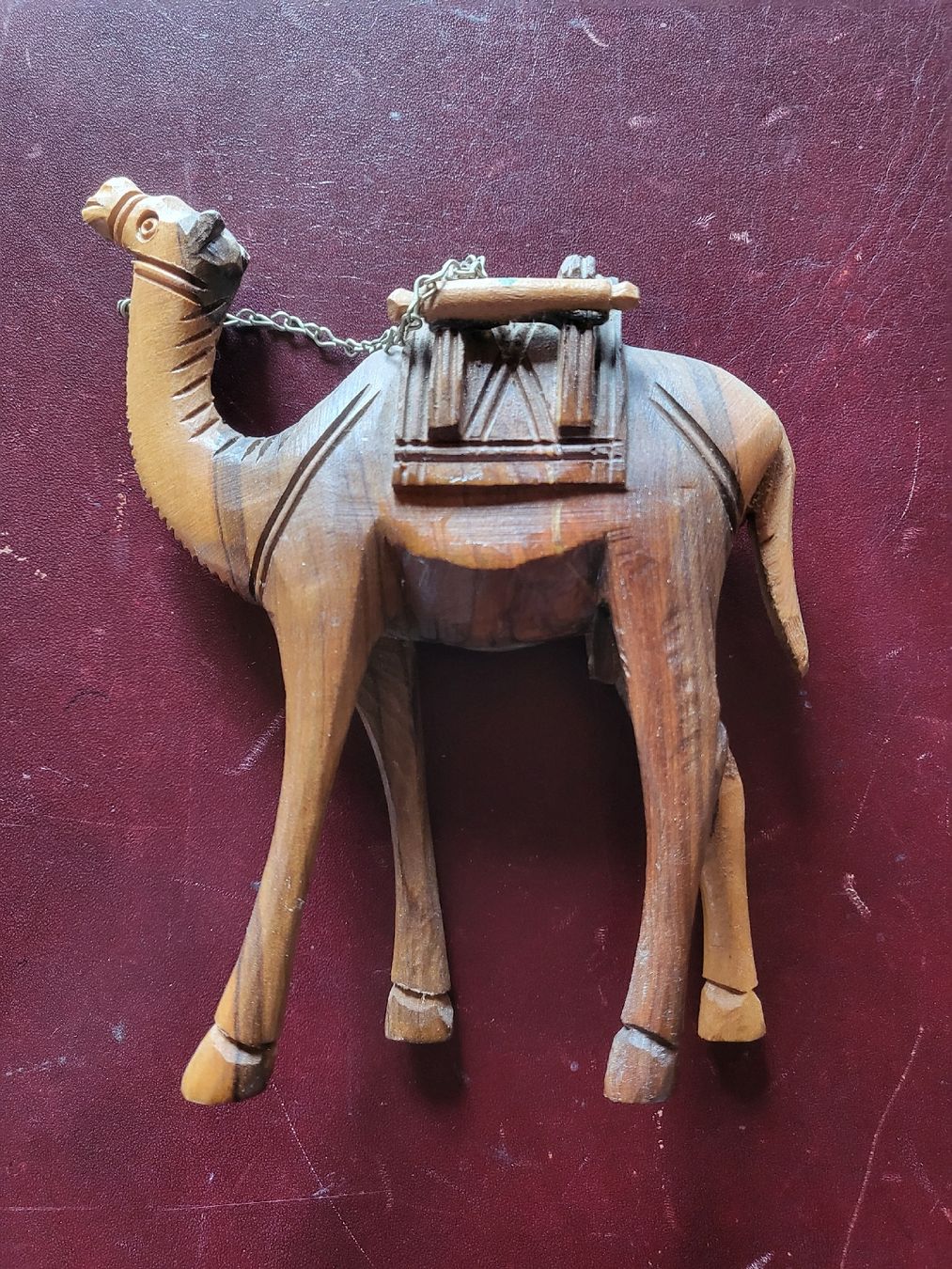 Statuette: Holz Kamel Deko Objekt, handgeschnitzt – Usato da Untersiggenthal venduto da vonberner