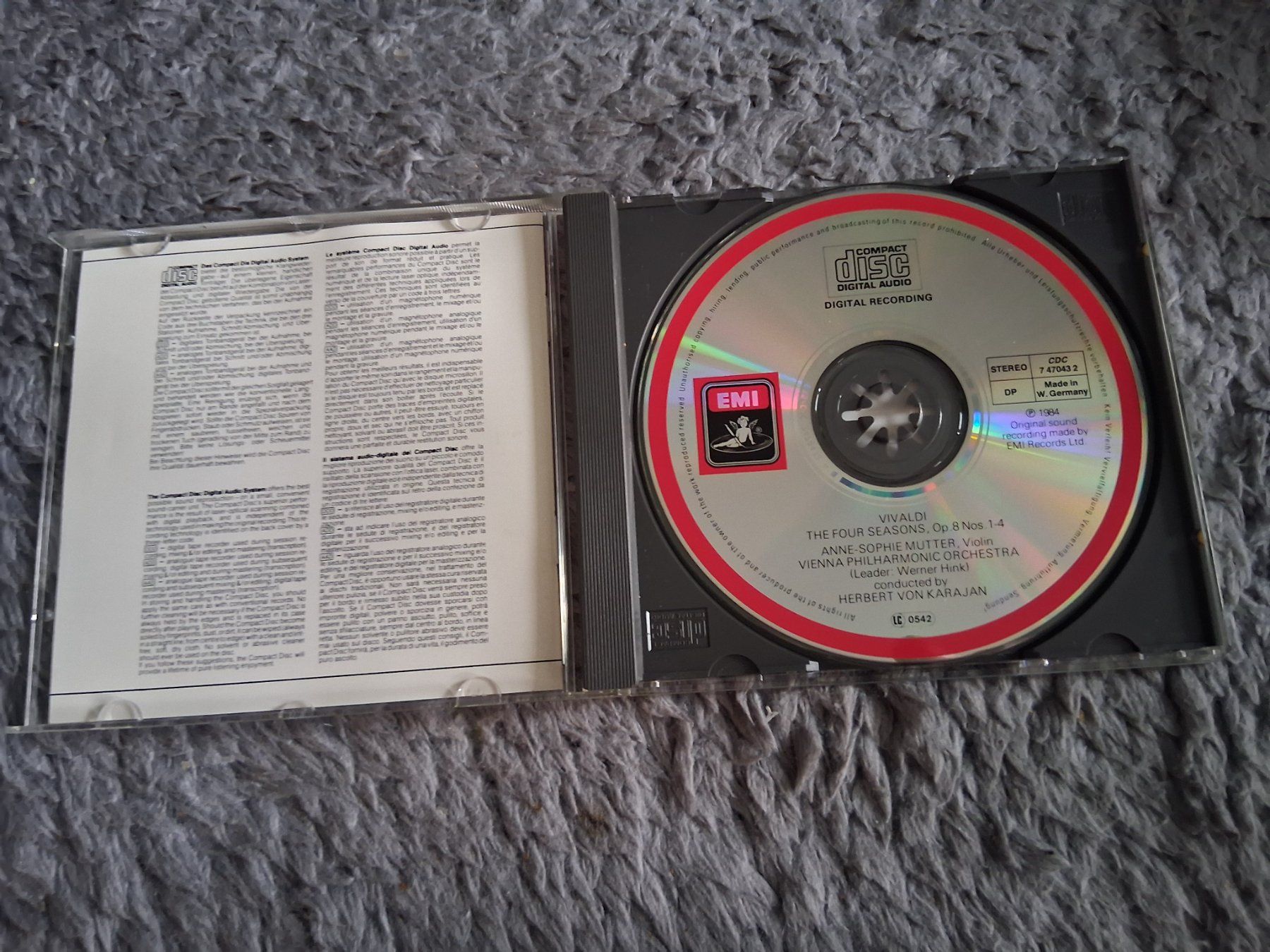 CD: VIVALDI    THE FOUR SEASONS   ANNE -SOPHIE MUTTER     CD – Usato da Wetzikon ZH venduto da Ramones01 2