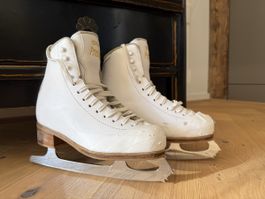 GRAF Prestige Eiskunstlauf-Schlittschuhe mit Lausanne-Kufen