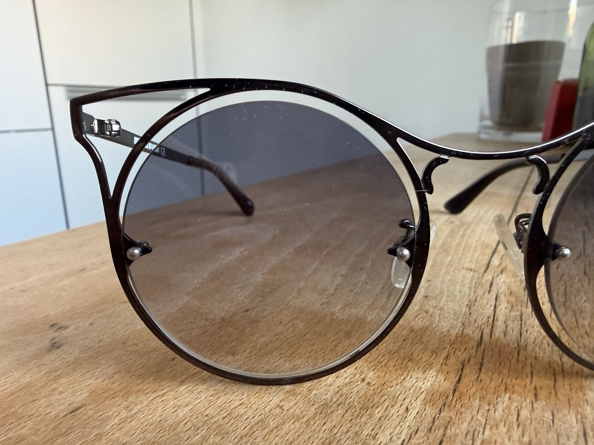 Alexander Mcqueen Brillen & Gläser: Original Alexander MC Queen Sonnenbrille – Gebraucht aus Liebefeld von Lalyle 4
