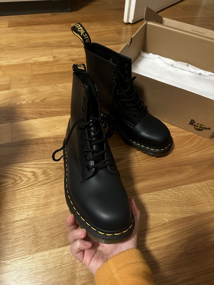 Dr. Martens Scarpe da uomo: Dr. Martens 1460 Navy Leather Boots – Nuovo e nell'imballaggio originale da Dübendorf venduto da din_dl9l 1