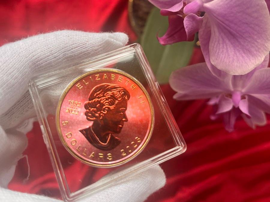 Tutti le monete: RARE Maple Leaf Silver 2023 1oz Red Mosaic – Nuovo e nell'imballaggio originale da Lausanne venduto da mel2dreams 1