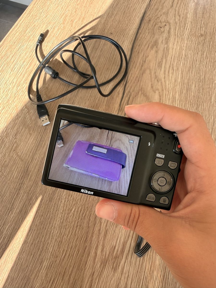 Nikon Kamera: Nikon Coolpix Digital Camera Rose – Gebraucht aus Crans-Montana von lou_9qyr 1