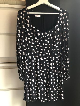 KOOKAI Robe en 100% Viscose noir à fleur blanche taille 34