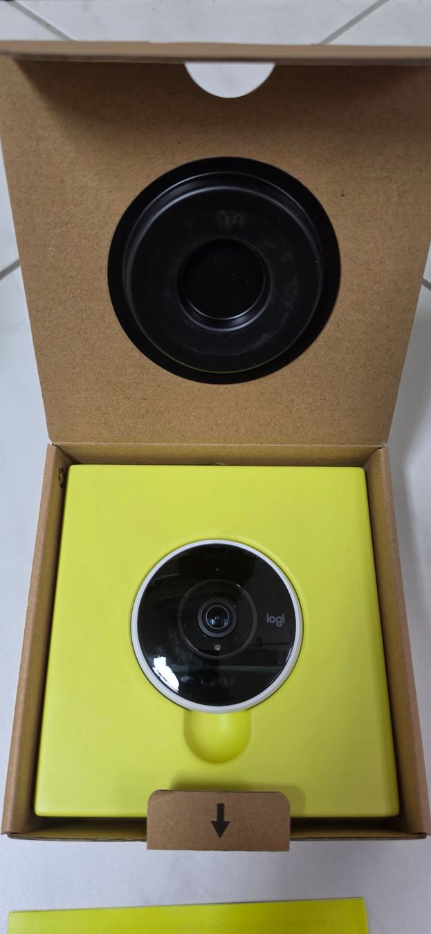 Camcorder: Logitech Circle 2, Kamera – Defekt aus Ronco sopra Ascona von Ronco-s-Ascona 1