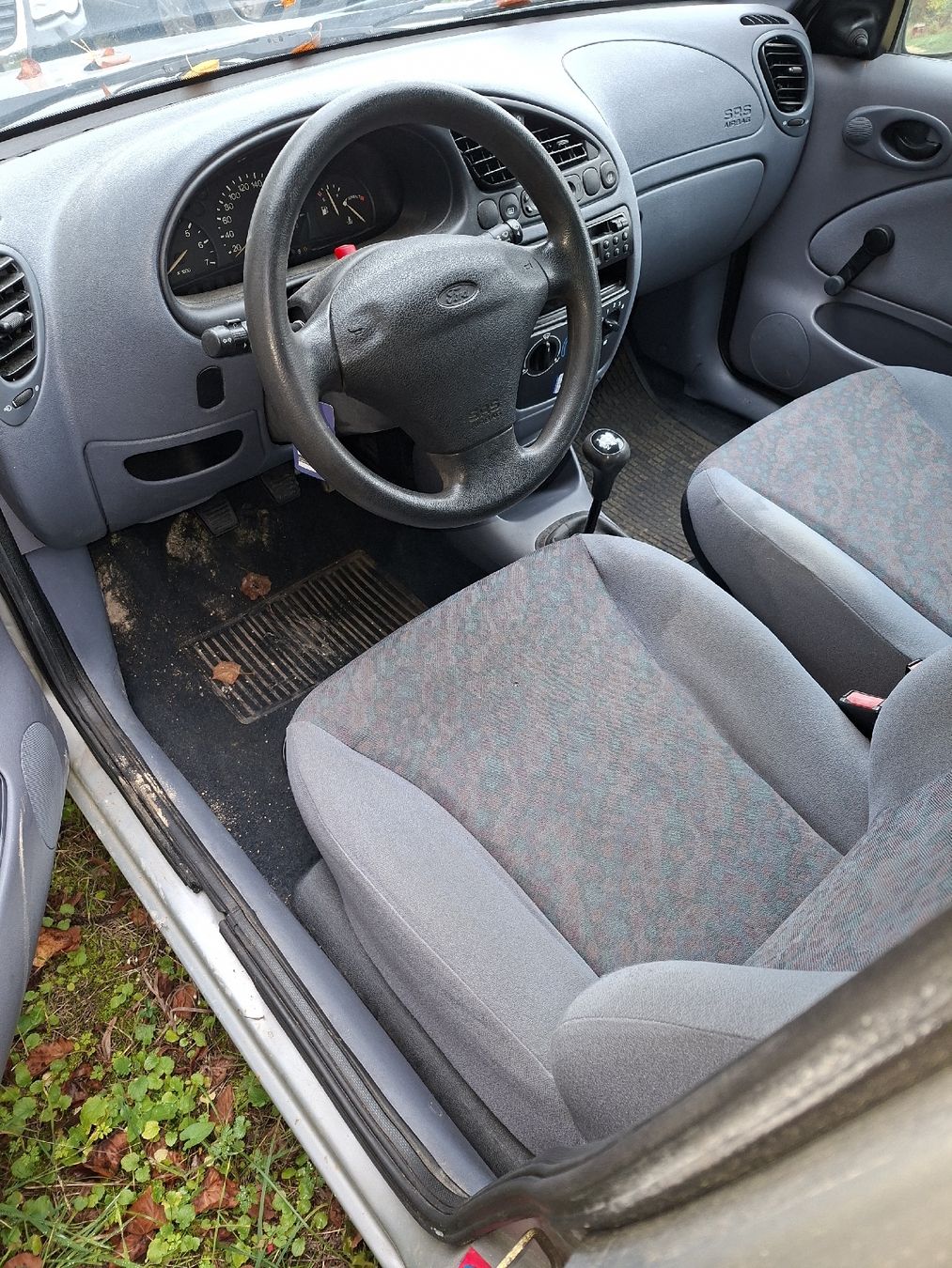 Ford Autos: ford fiesta 1.2 – Gebraucht aus Coeuve von mat_9w2y 3
