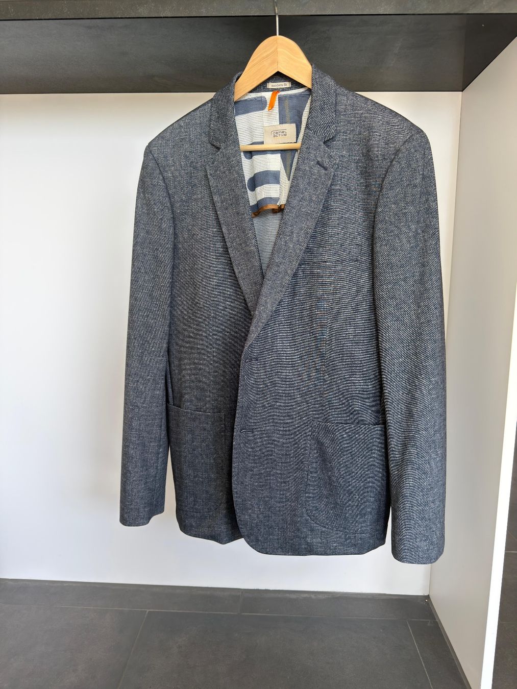 Completi: Camel Active Jacket Sakko Grösse 52 – Usato da Niederglatt ZH venduto da Expatriate