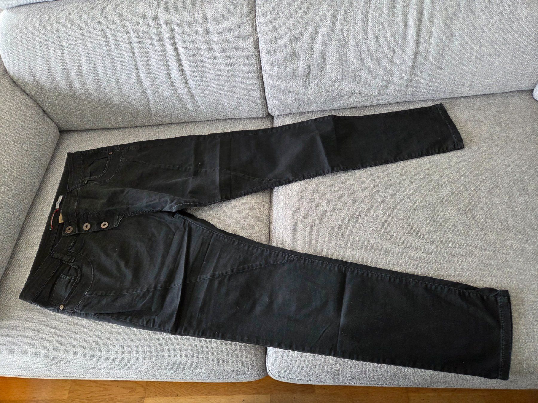 Please Jeans Jeans: Jeans Please L black – Usato da Villars-sur-Glane venduto da Bolinot
