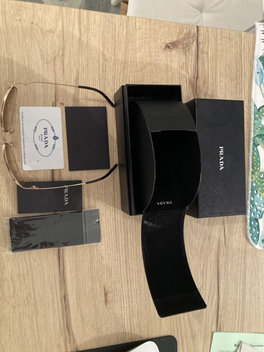 Prada Brillen & Gläser: Occhiali da sole Prada originali – Gebraucht aus lugano von Orsetta 2