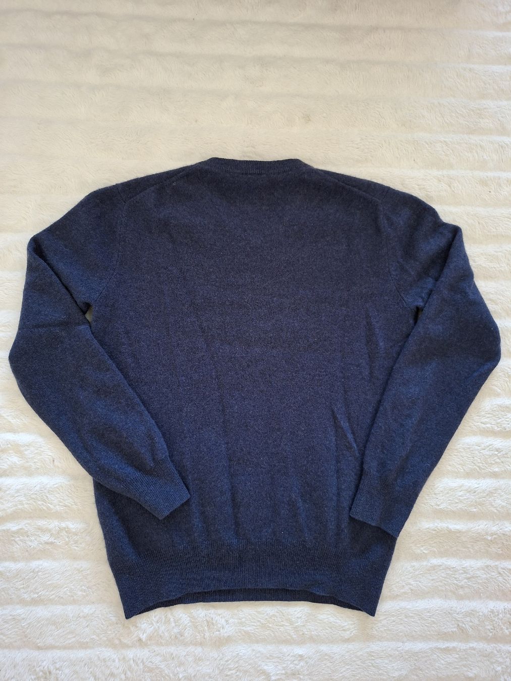 Maglioni & Felpe: Pull en 100 %cachemire bleu marine, – Usato da Renens VD venduto da ser_j2fn 6