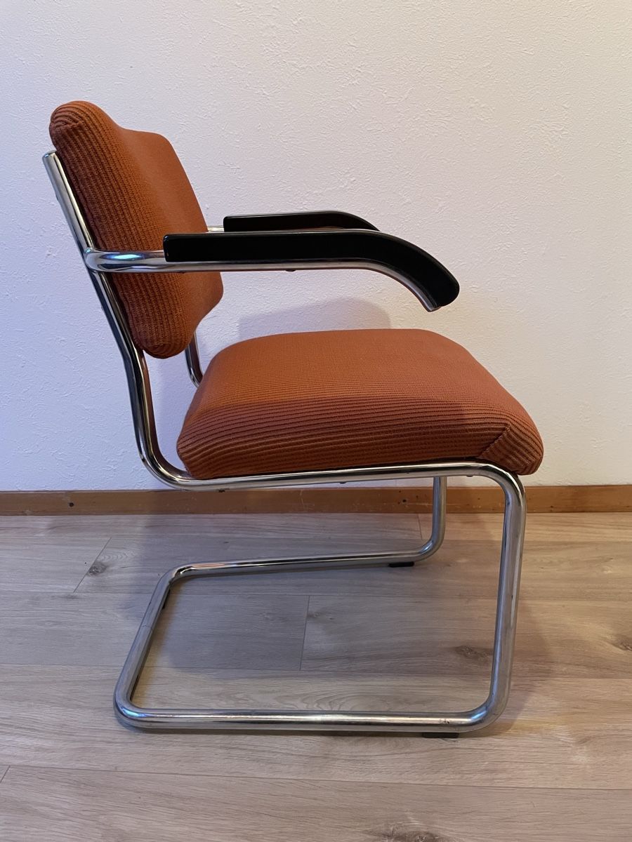 Sessel: Vintage Armchair Freischwinger Designer Möbel – Gebraucht aus Zürich von Rollladen 2