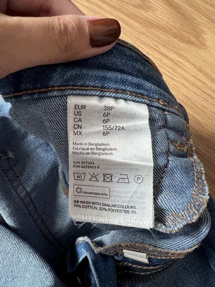 H&M Jeans: H&M Skinny Jeans – Usato da St. Gallen venduto da trxcy 2