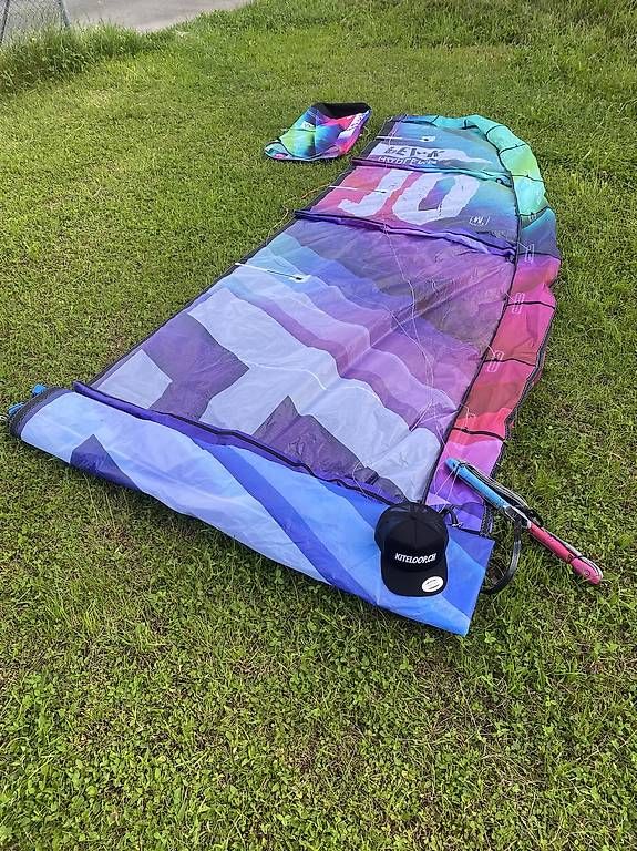 Kite: Kite Harlem Peak 10m2 2025 – D'occasion à Bauen par Samuelson1990 1