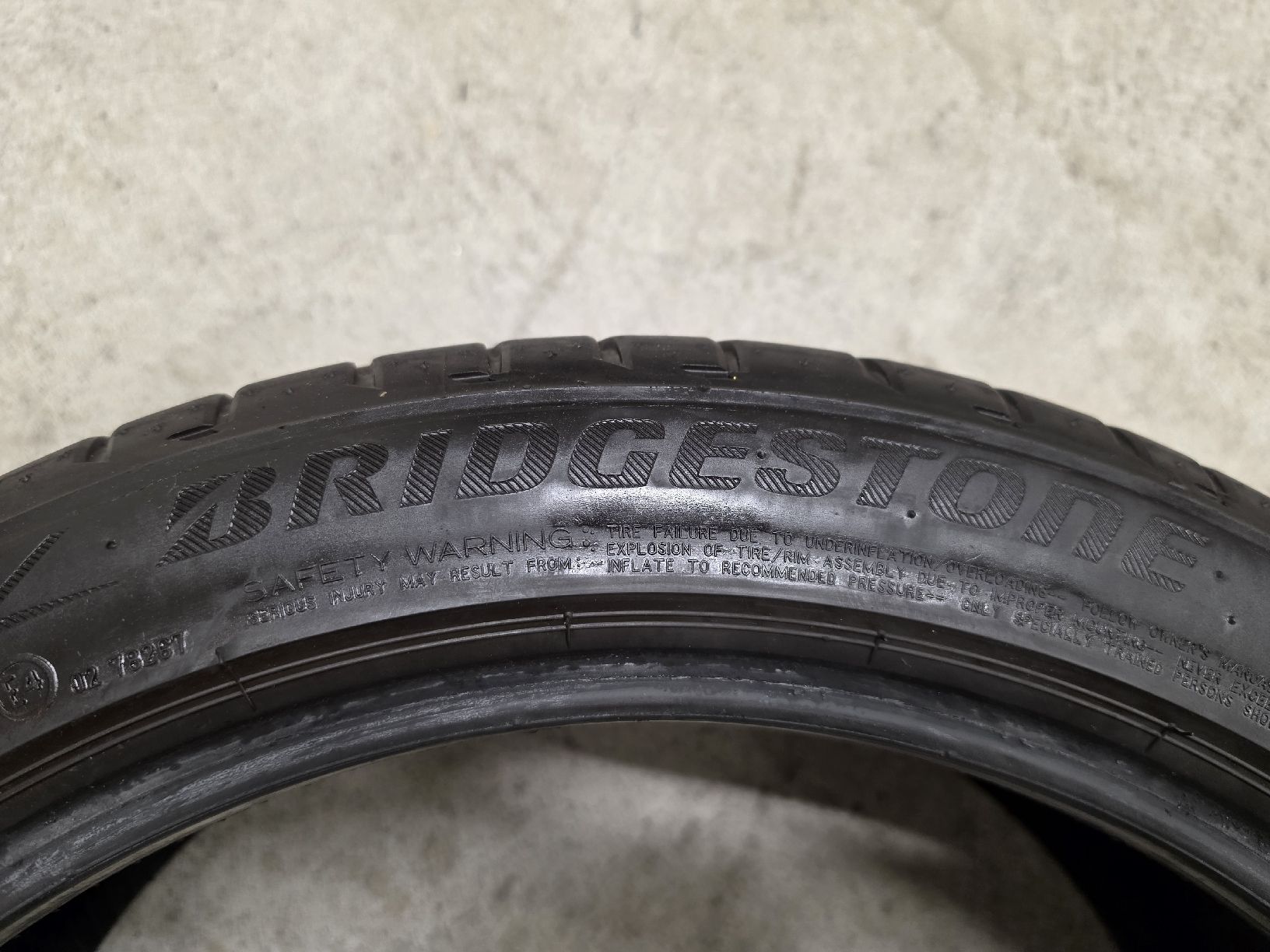 Bridgestone Pneumatici & Ruote complete: 225/45R19 – Usato da pratteln venduto da fir_nhg5 1