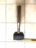 Maillet en caoutchouc Manche bois Bon état