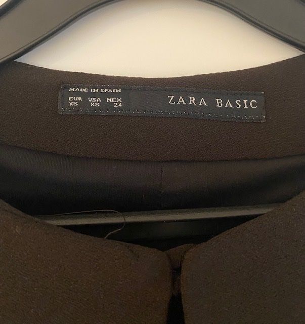 Vestiti: Zara A line dress – Usato da Dallenwil venduto da ZD2019 1