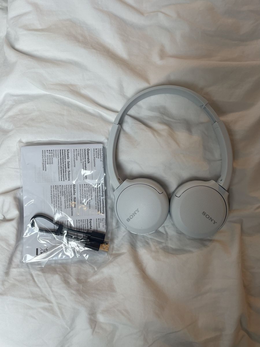 Sony Kopfhörer: Sony Kopfhörer – Neu und originalverpackt aus Binz von fab_c5px 1