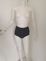 4 STK: GAP SLIPS HIGH RISE & BREATHE, 3 SCHWARZ & 1 WEISS