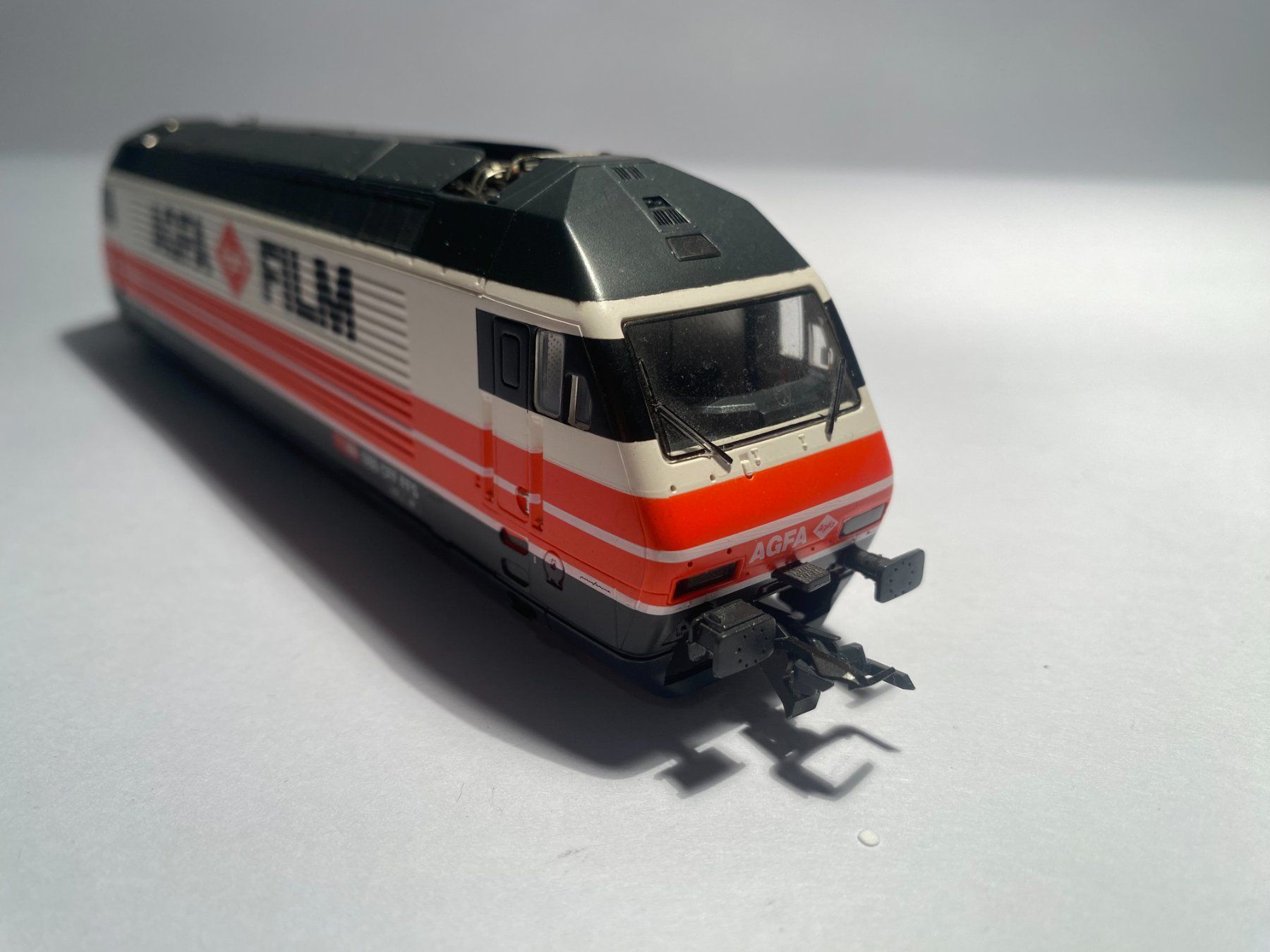 Roco Modellini di ferrovie: ROCO E-Lok SBB RE460 AGFA weiss, DC Analog – Usato da Buchrain venduto da Modellbahn11 3