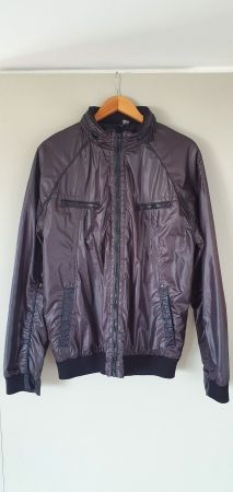 Jacke Marke Divided Bei H&M Black Grösse XL mit Kapuze
