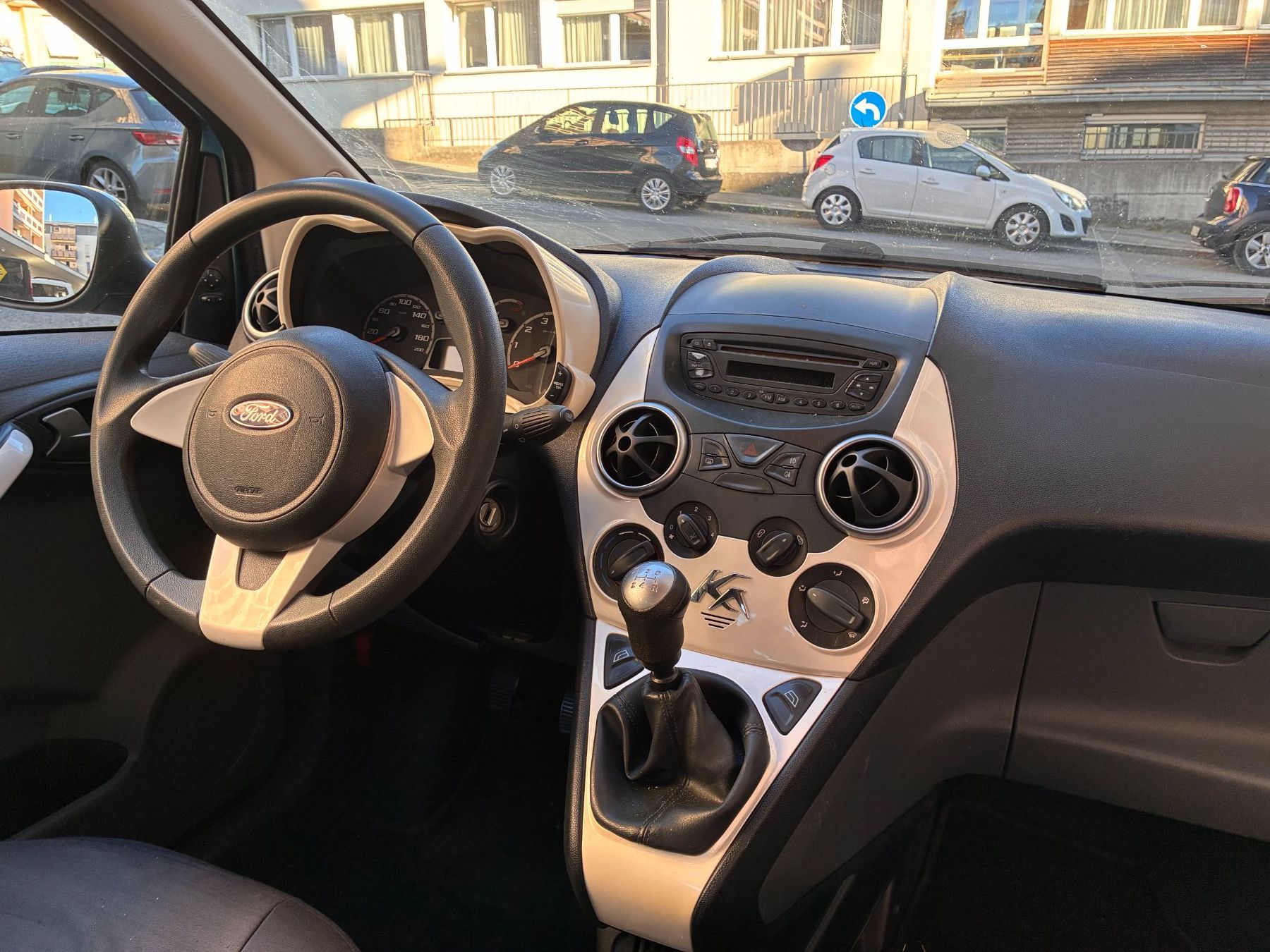 Ford Automobili: Ford KA – Usato da Lausanne venduto da jul_7q87 4