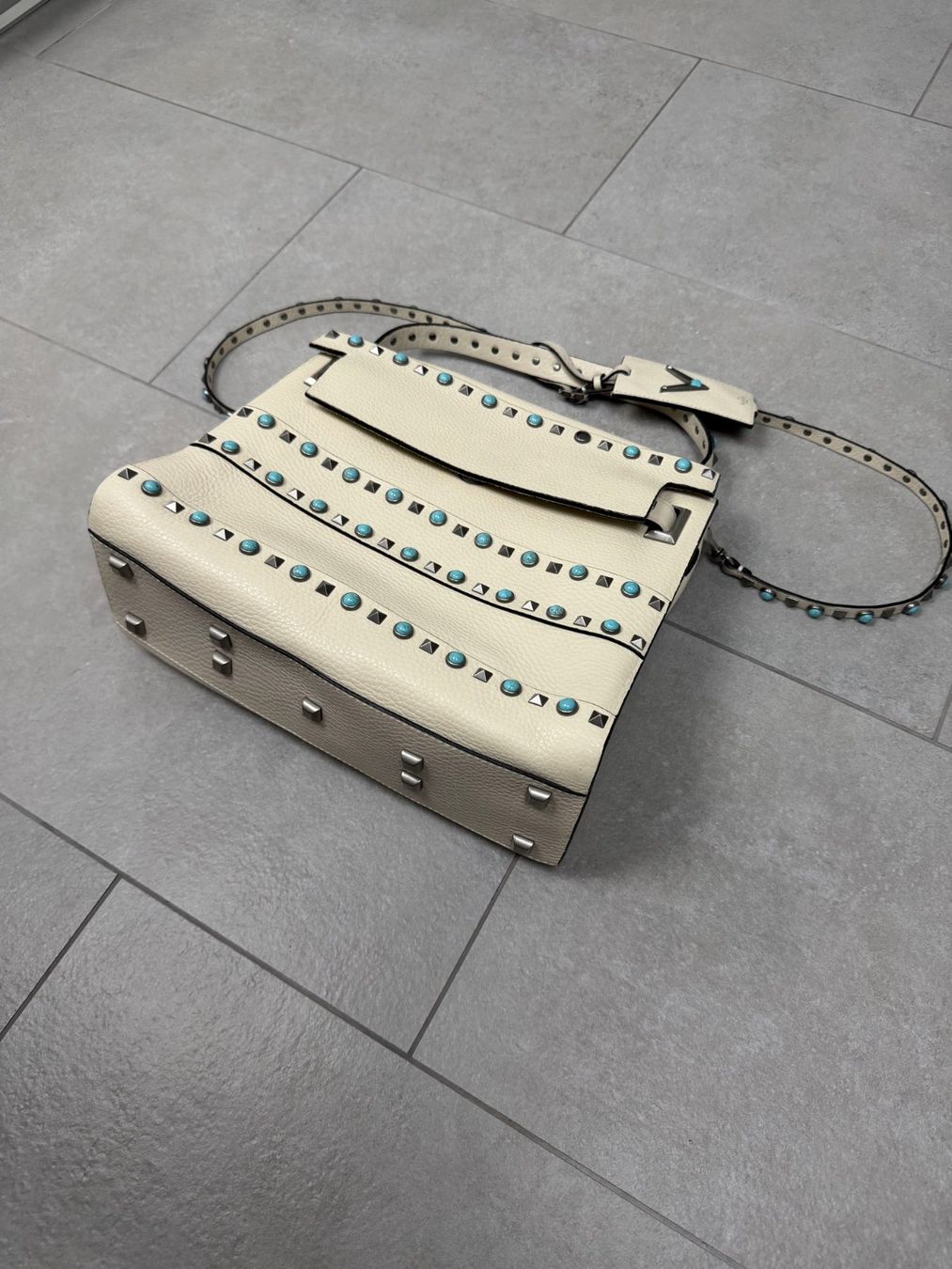 Valentino Taschen für Damen: Valentino Garavani SS 2016 My Rockstud Top Handle Bag – Gebraucht aus Biel/Bienne von sami0788480082 2