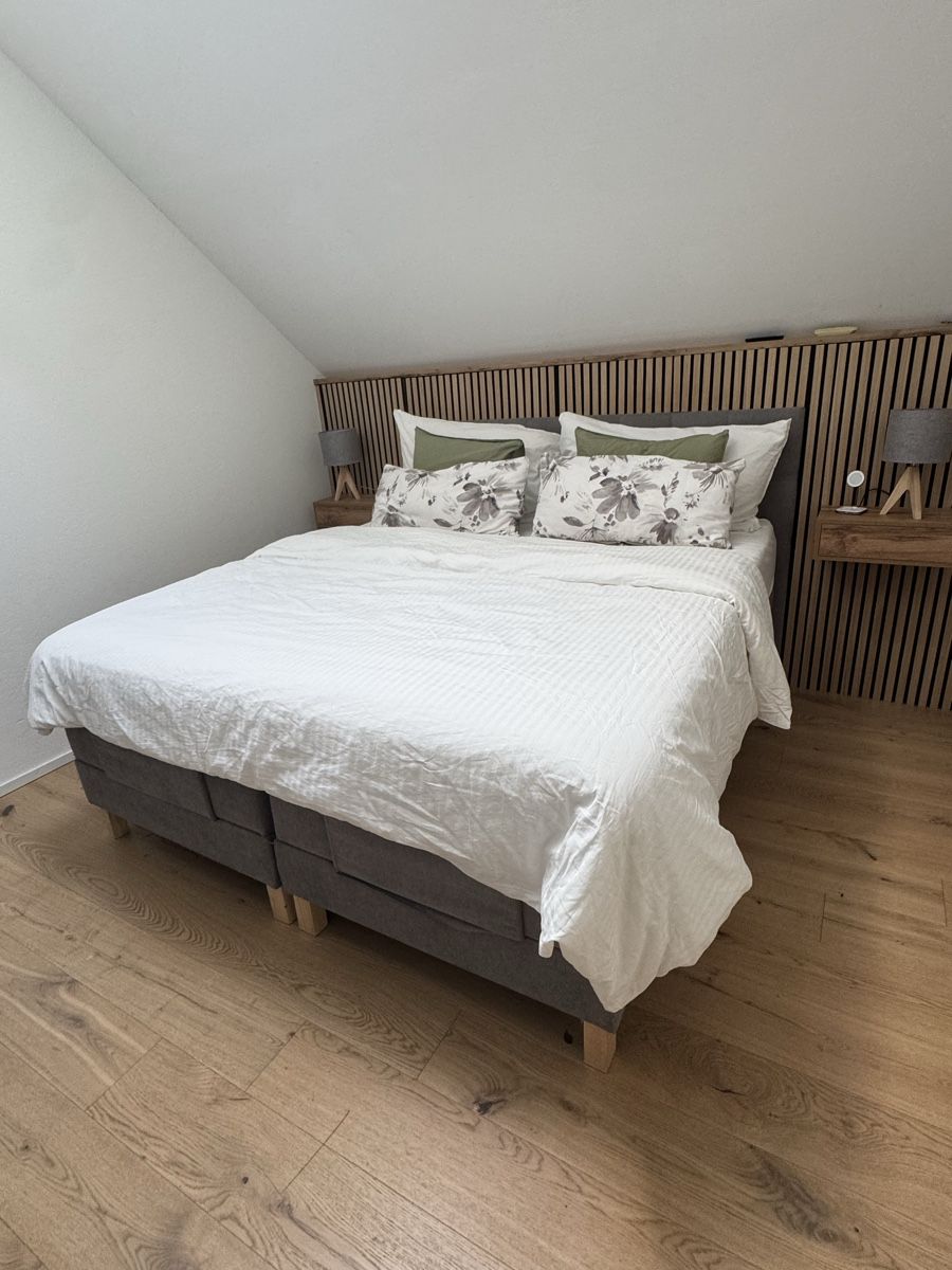 Letti: VB Elektrisches Boxspringbett mit oder ohne Rückwand – Usato da Wermatswil venduto da luc_z6vh